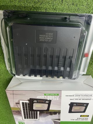 Lampada Solare JT-CLEAR 200W con Telecomando
