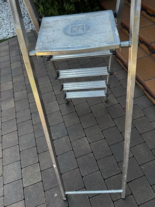 ESCALERA ALUMINIO PLEGABLE 5 PELDAÑOS