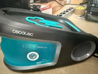 Cecotec Centro Planchado IronHero 3200