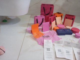 Bolsas, cajas y certificados Tous