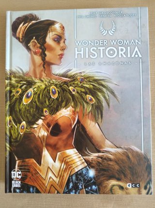 Wonder Woman Historia - Integral