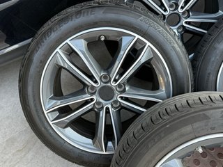 Llantas BMW 17” Originales + Bridgestone 2023