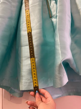 Vestido corto turquesa para ocaciones especiales