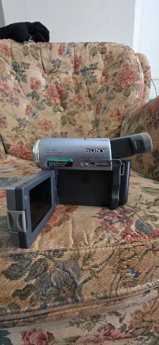 Sony Handycam DCR-TRV12E