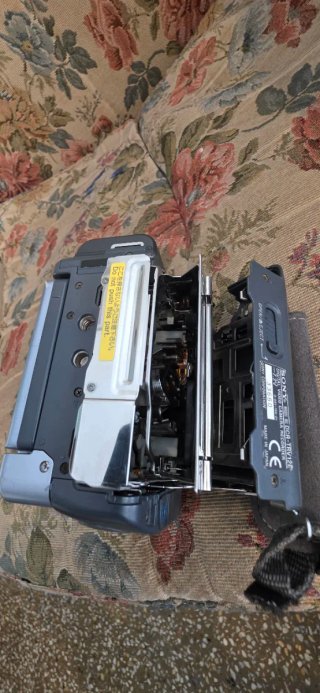 Sony Handycam DCR-TRV12E