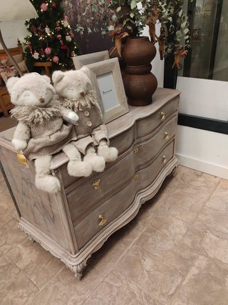Cómoda de madera