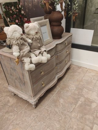 Cómoda de madera