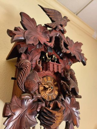 Reloj de cuco Schneider tallado