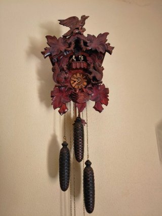 Reloj de cuco Schneider tallado