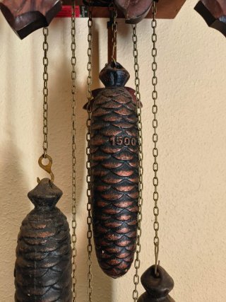 Reloj de cuco Schneider tallado