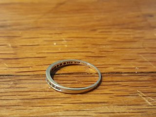 Anillo NAAVA Oro Blanco 9K con Diamantes 0,25 ct +