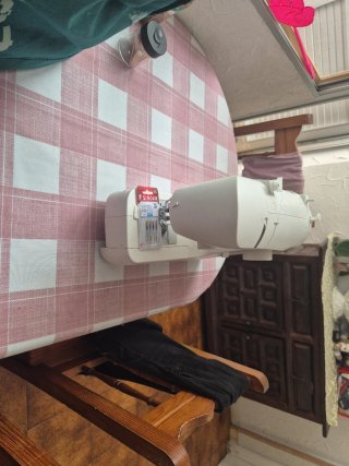 Máquina de coser Singer M1155