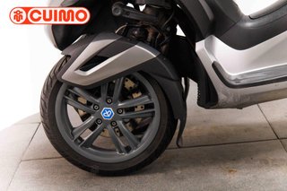 PIAGGIO MP3 300 YOURBAN