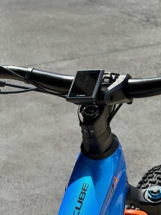 Cube Stereo Hybrid 140 HPC Actionteam 750 talla M