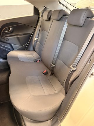 Kia Rio 1.2 CVVT 85cv Concept