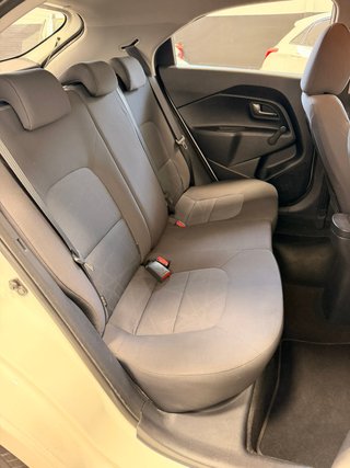 Kia Rio 1.2 CVVT 85cv Concept