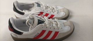 Hello Kitty Zapatillas Blancas Rojas