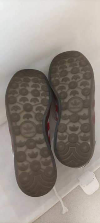 Hello Kitty Zapatillas Blancas Rojas