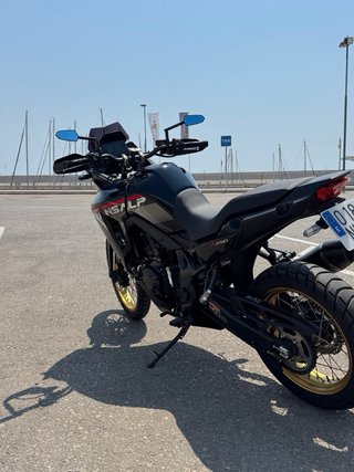 Honda Transalp 750 Negra