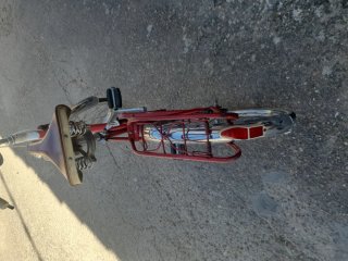 Bicicleta BH plegable roja