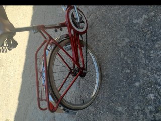Bicicleta BH plegable roja