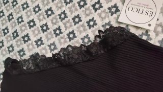 Camiseta tirantes encaje negra