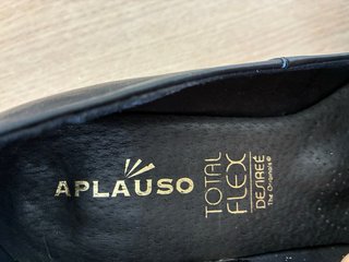Zapatos Aplauso tacón negros talla 37