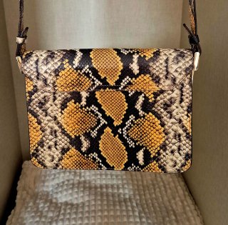 Bolso bandolera de Massimo Dutti