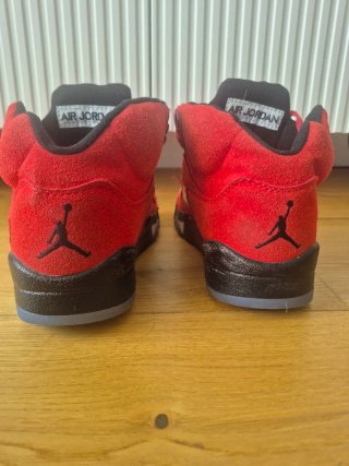 Jordan 5 Retro Raging Bull Rojo talla 40