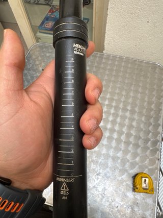 Tija telescópica para bicicleta