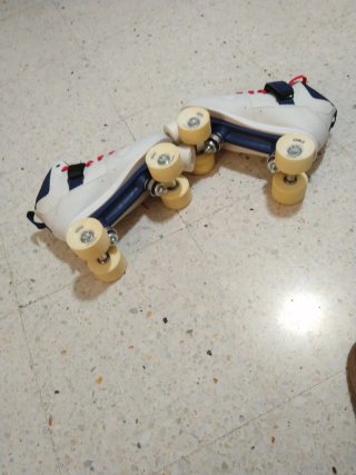Patines Oxelo 4 Ruedas Blancos y Rojos