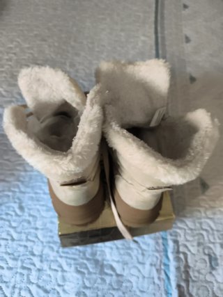 Botines de pelo beige y blanco