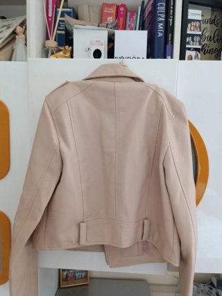 Chaqueta cuero rosa Pull&Bear Talla S
