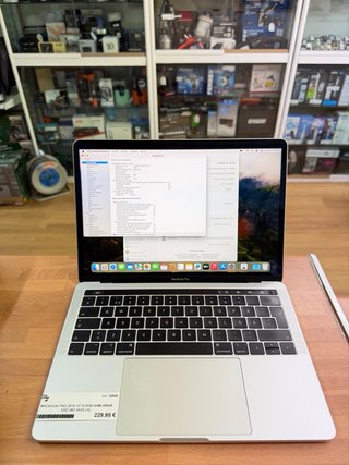 MacBook Pro 2018 13” i5 8GB RAM 256GB SSD