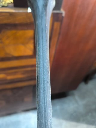 Espada. pez espada con peana metálica