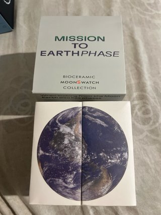 Swatch x Omega Mission to Earthphase Orologio