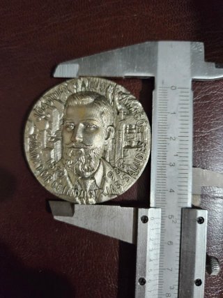 Medalla Antigua Colección Plateada