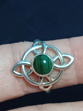 Anillo Plata Ley nudo de bruja Malaquita