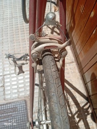 Bicicleta de carretera Peugeot antigua