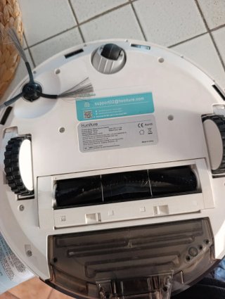 Robot aspirapolvere e lavapavimenti Honiture