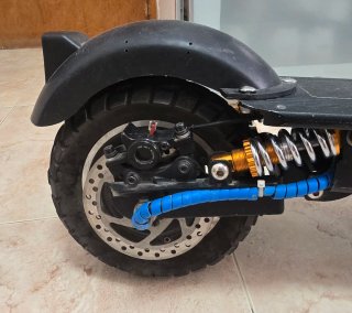 Patinete Eléctrico con Pantalla Digital, trucado