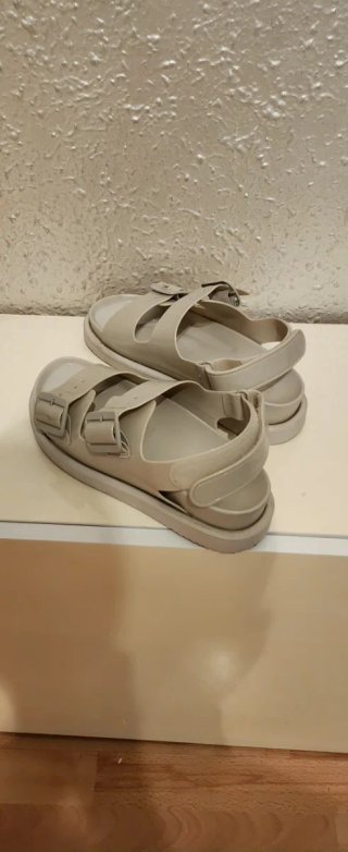 Sandalias Beige