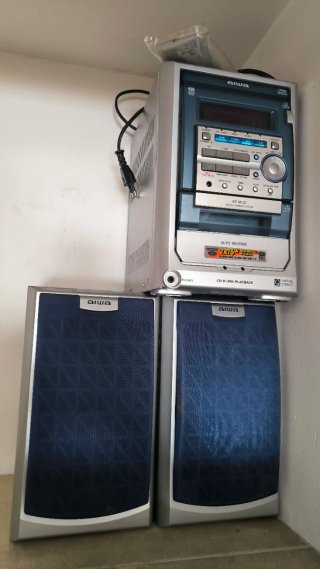 Minicadena Aiwa XR-M121 CD/RW