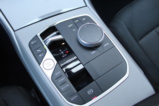 BMW SERIE 3 320e (2024)