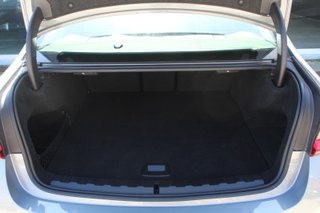 BMW SERIE 3 320e (2024)