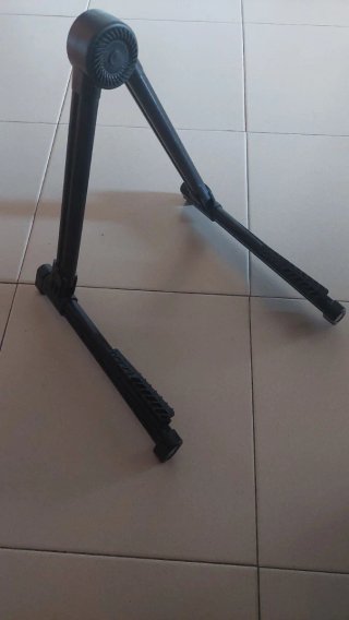 Supporto Pieghevole per Strumenti