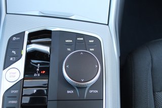 BMW SERIE 3 320e (2024)