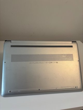 HP 15s Ryzen 5 8GB/512GB Plata/Negro