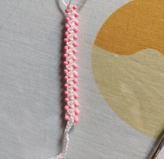 Collane e bracciali.