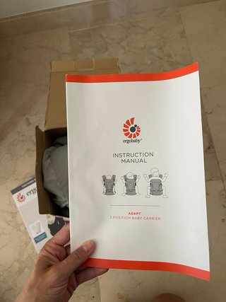 Ergobaby Mochila Portabebés Adapt + Teething Pads